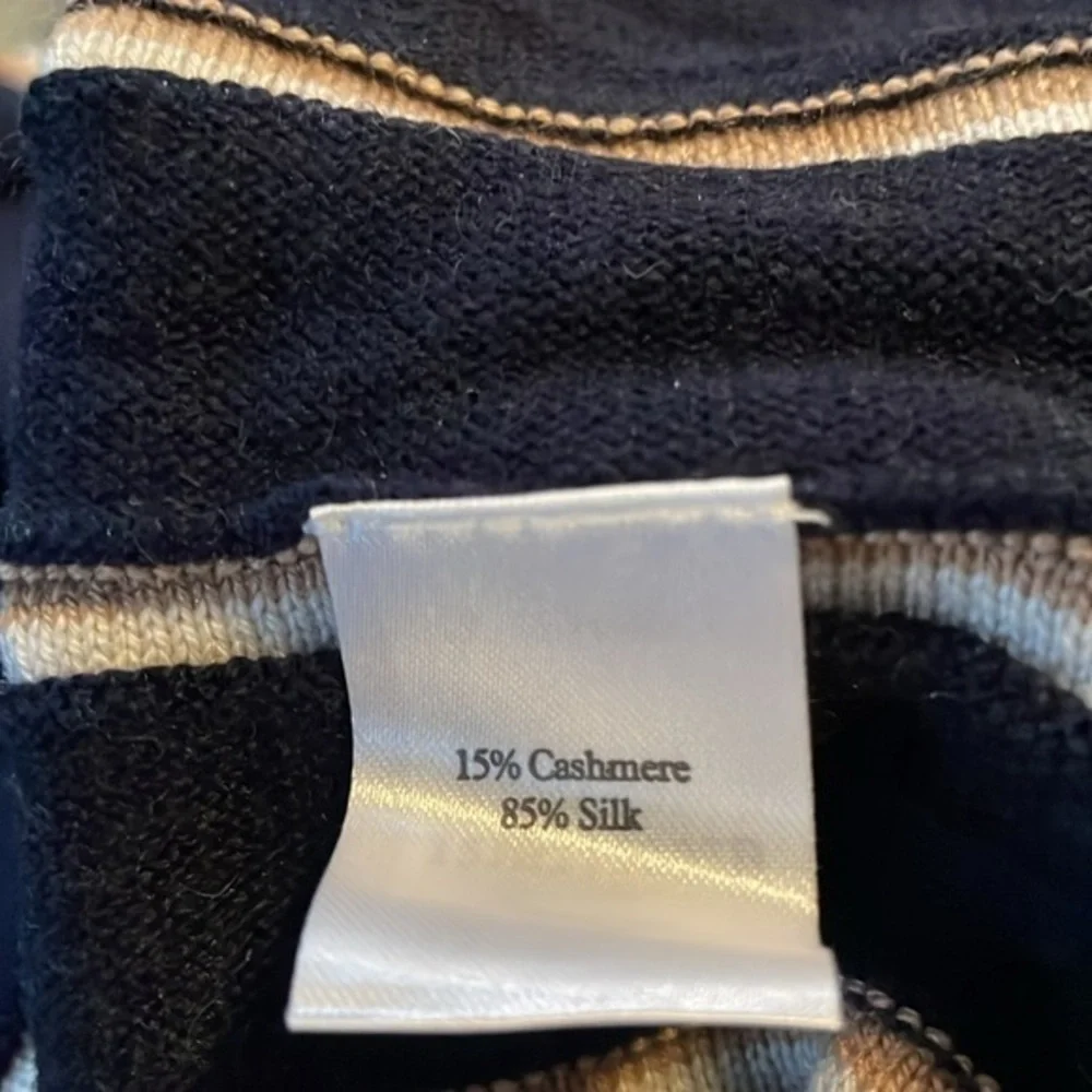 Pure Collection Knitted Navy Blue White and Golden Stripe Skirt NWT Size Small‎